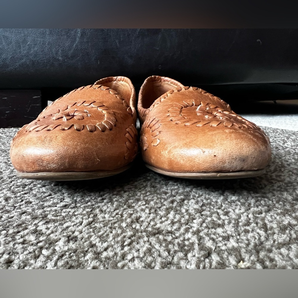 Jack Rogers Brown Leather Flats - 7 - Picture 3 of 11